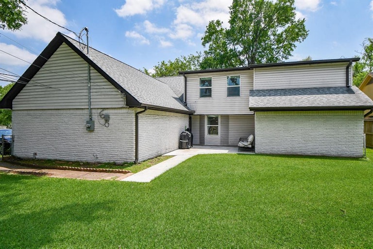 Photo 47 of 49 - 5402 Rutherglenn Dr, Houston, TX 77096
