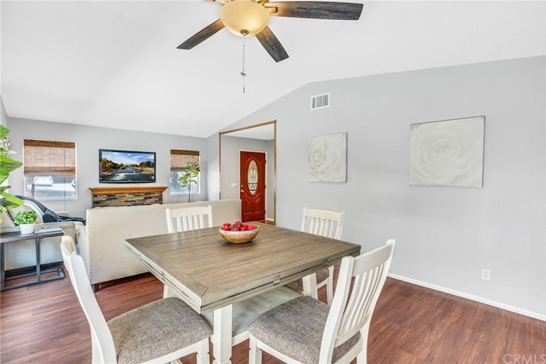Photo 11 of 40 - 8388 Verbena Dr, Riverside, CA 92504