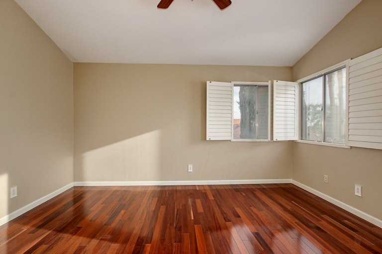 Photo 21 of 25 - 3543 E Tonto Ln, Phoenix, AZ 85050
