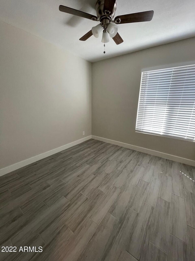Photo 14 of 18 - 639 W Grove Cir, Mesa, AZ 85210