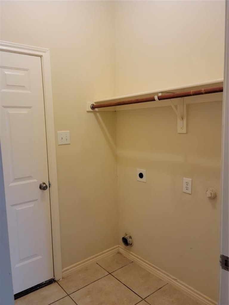 Photo 15 of 19 - 11565 Gatesville Dr, Frisco, TX 75035