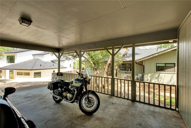 Photo 30 of 32 - 8510 Appalachian Dr, Austin, TX 78759