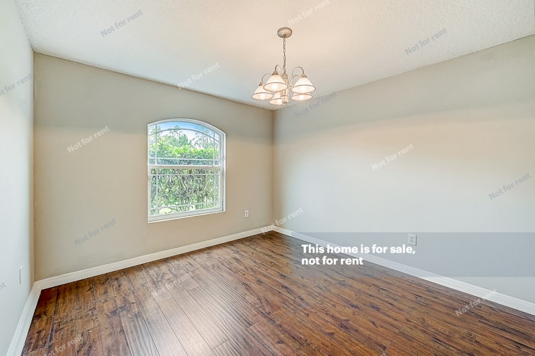 Photo 28 of 33 - 6012 Chestnut Gelding Ln, Jacksonville, FL 32234