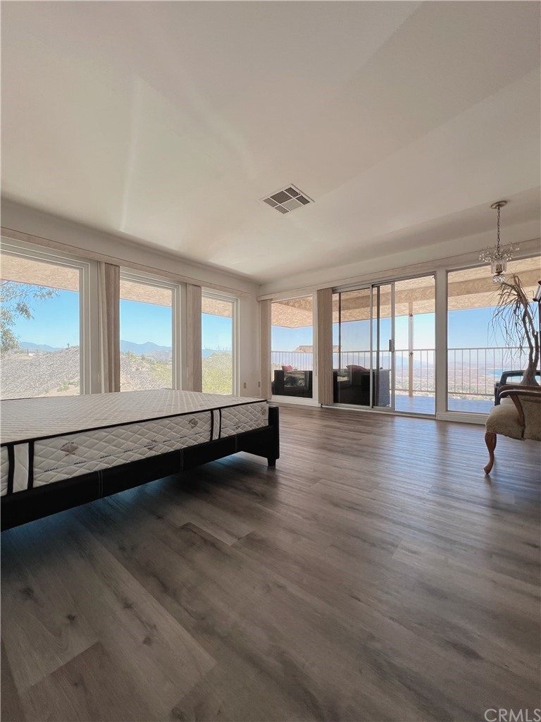 Photo 5 of 23 - 20645 Elkwood Pl, Perris, CA 92570