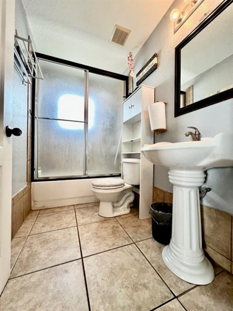 Photo 13 of 18 - 7493 Jessamine Dr, Lakeland, FL 33810
