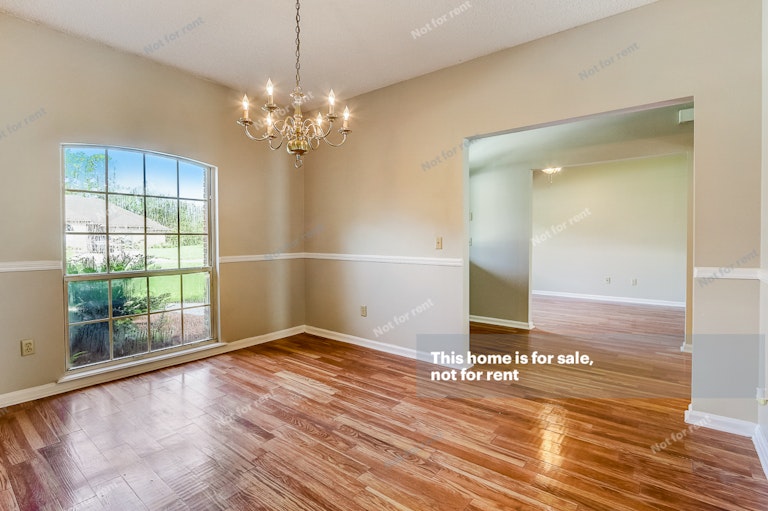Photo 24 of 33 - 10435 Marble Egret Ct W, Jacksonville, FL 32257