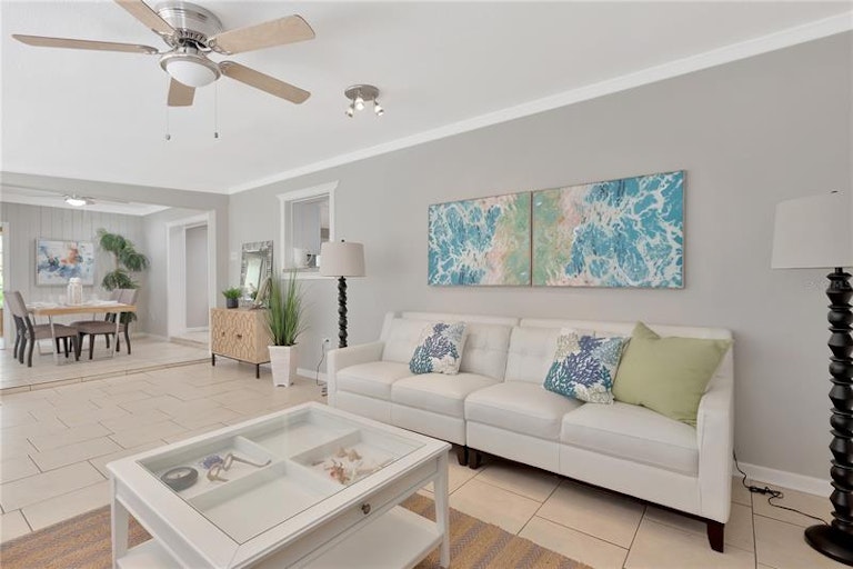 Photo 26 of 52 - 2302 S Arrawana Ave, Tampa, FL 33629