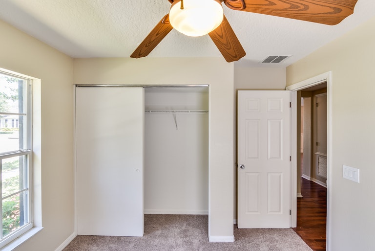 Photo 18 of 25 - 2409 Guiana Plum Dr, Orlando, FL 32828