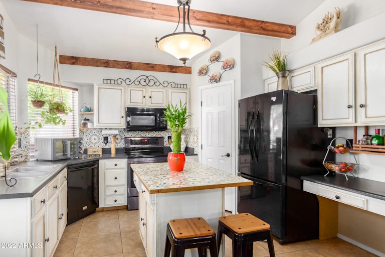Photo 10 of 27 - 8851 W Greer Ave, Peoria, AZ 85345