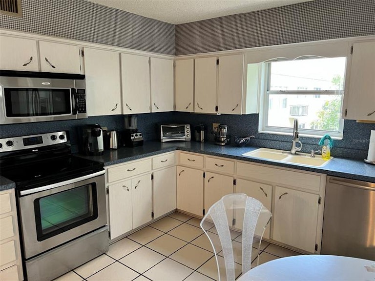 Photo 7 of 37 - 2170 Americus Blvd S #57, Clearwater, FL 33763