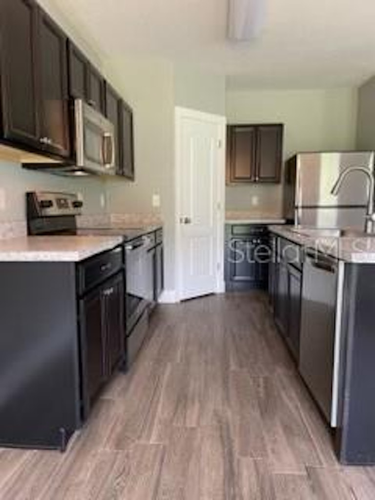 Photo 7 of 17 - 14558 Haddon Mist Dr, Wimauma, FL 33598