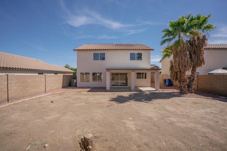 Photo 5 of 32 - 15328 W Evans Dr, Surprise, AZ 85379