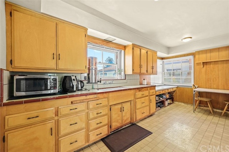 Photo 13 of 52 - 6565 N Vista St, San Gabriel, CA 91775
