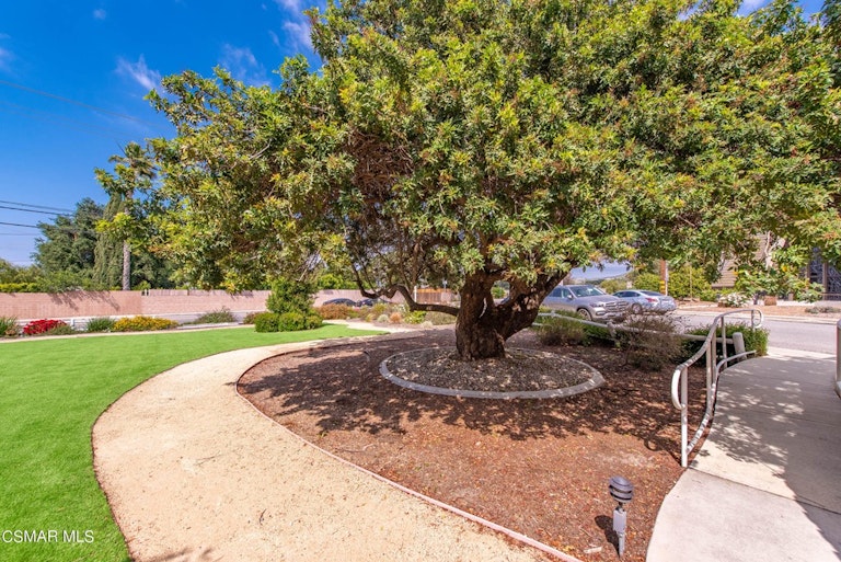 Photo 6 of 54 - 982 E Janss Rd, Thousand Oaks, CA 91360
