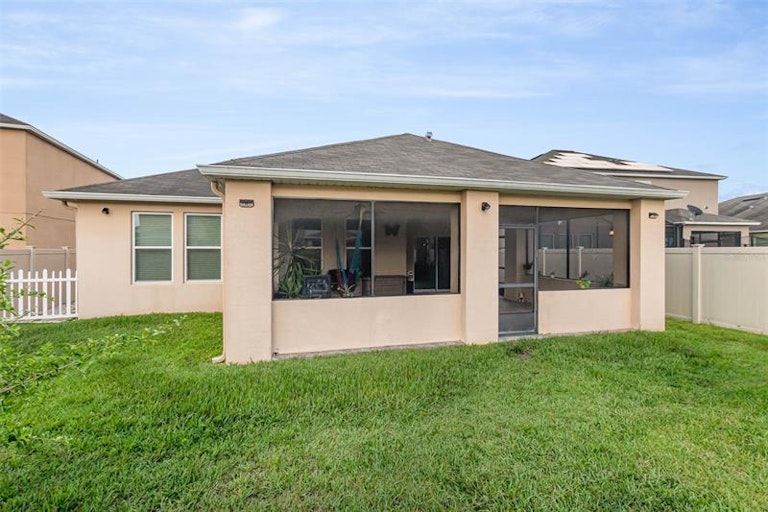 Photo 27 of 28 - 2814 Carter Grove Ln, Kissimmee, FL 34741