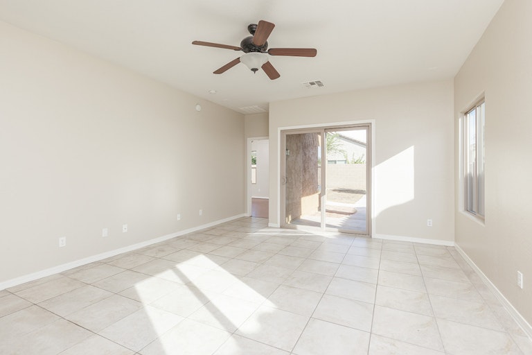 Photo 6 of 25 - 11059 E Sorpresa Ave, Mesa, AZ 85212