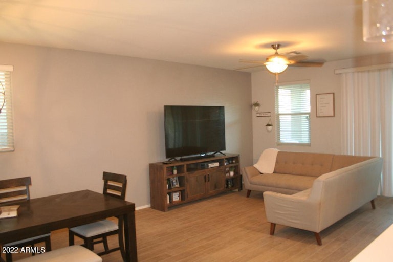 Photo 4 of 13 - 17637 W Paraiso Dr, Surprise, AZ 85387