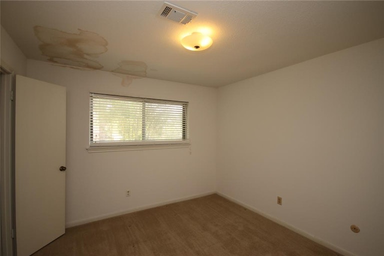 Photo 22 of 31 - 7507 Renmark Ln, Houston, TX 77070