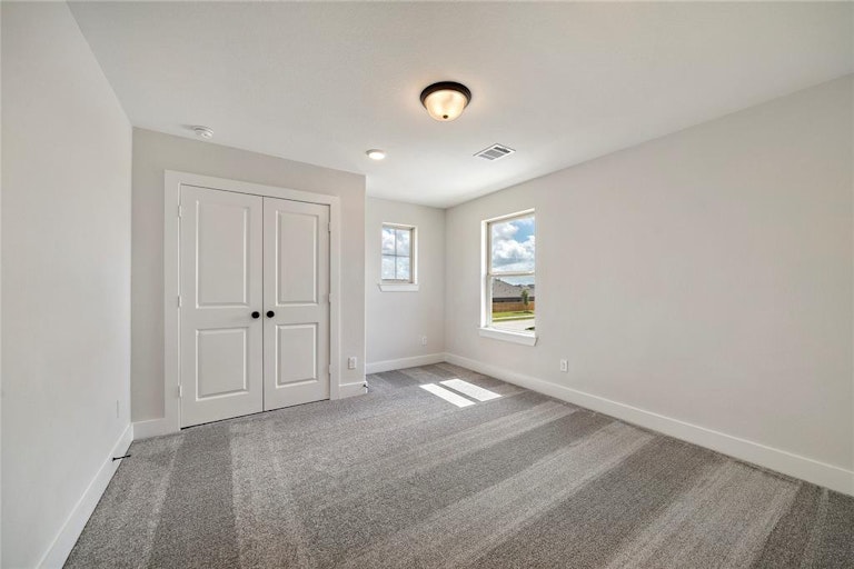 Photo 29 of 35 - 1610 Sequoia Run Dr, Rosharon, TX 77583
