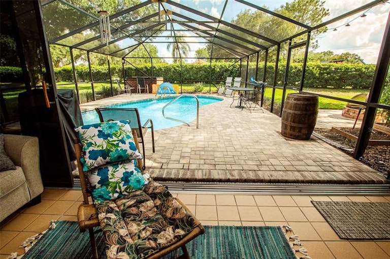 Photo 36 of 56 - 37120 Foxrun Pl, Zephyrhills, FL 33542