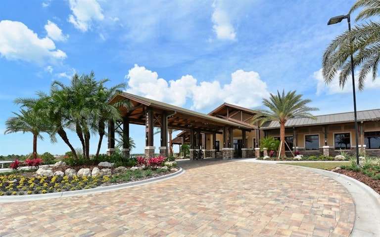 Photo 39 of 45 - 14910 Castle Park Ter, Lakewood Ranch, FL 34202