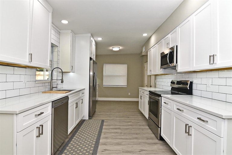 Photo 24 of 40 - 2201 Murdock Blvd, Orlando, FL 32817