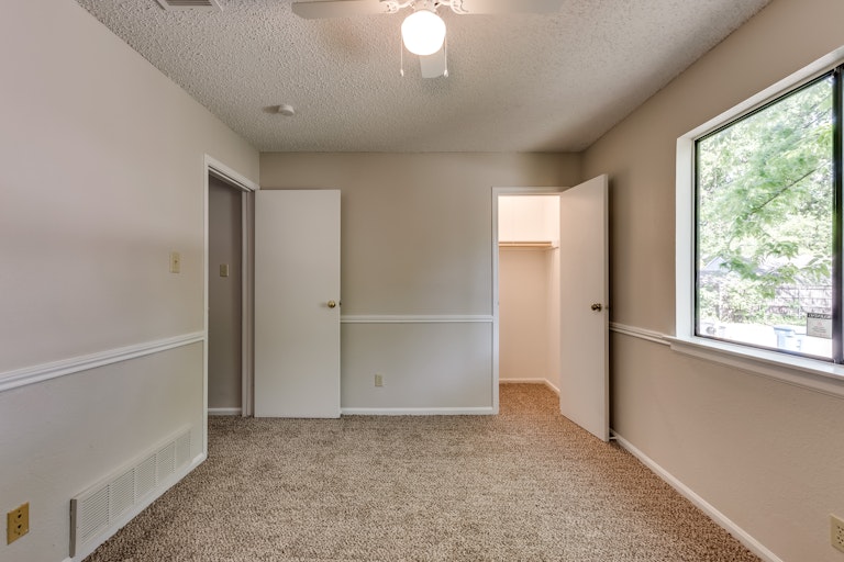 Photo 19 of 26 - 1016 Mapleleaf Ln, Coppell, TX 75019