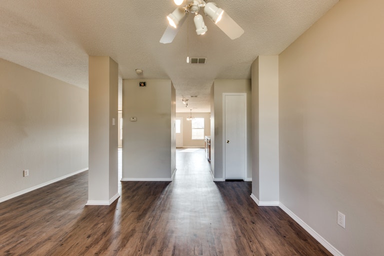 Photo 14 of 29 - 2810 Bissell Way, Wylie, TX 75098