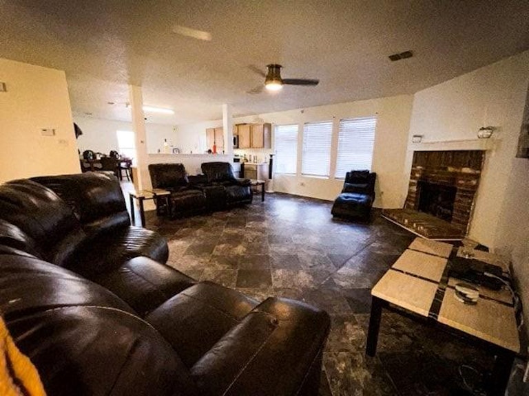 Photo 29 of 33 - 4220 Boxwood Dr, Balch Springs, TX 75180