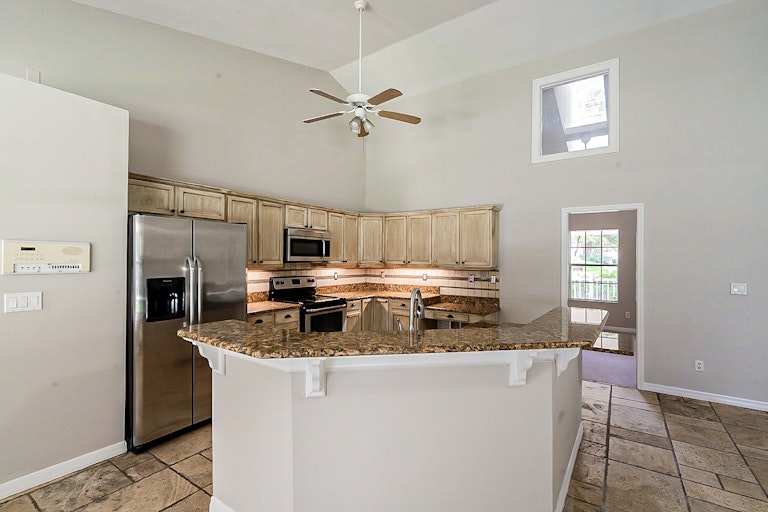 Photo 8 of 30 - 10455 Carlson Cir, Clermont, FL 34711