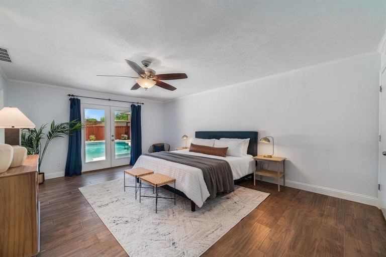 Photo 21 of 31 - 403 S Grove Rd, Richardson, TX 75081