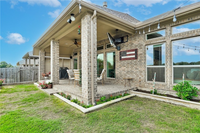 Photo 38 of 40 - 313 La Grotta Ln, Georgetown, TX 78628