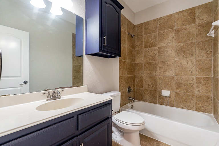 Photo 15 of 26 - 768 W Talon Dr, Frisco, TX 75033