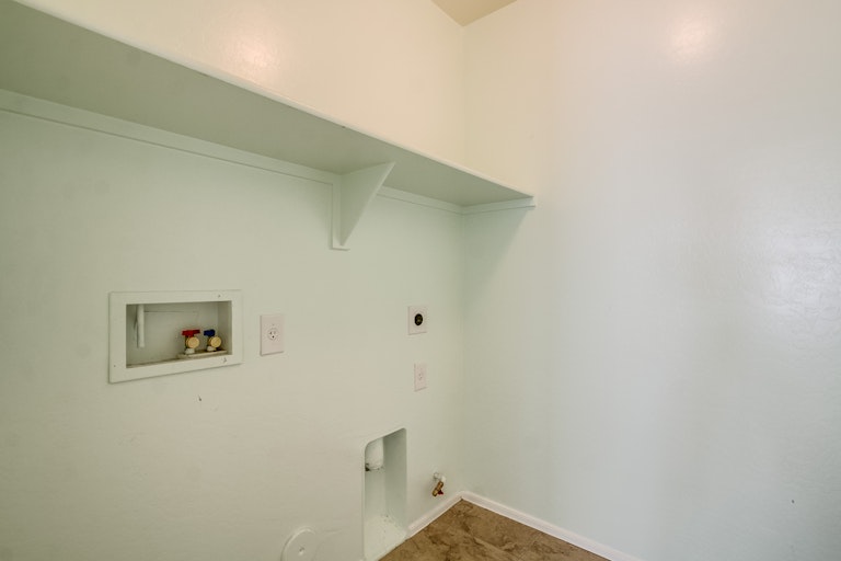 Photo 36 of 37 - 2327 E La Salle St, Phoenix, AZ 85040