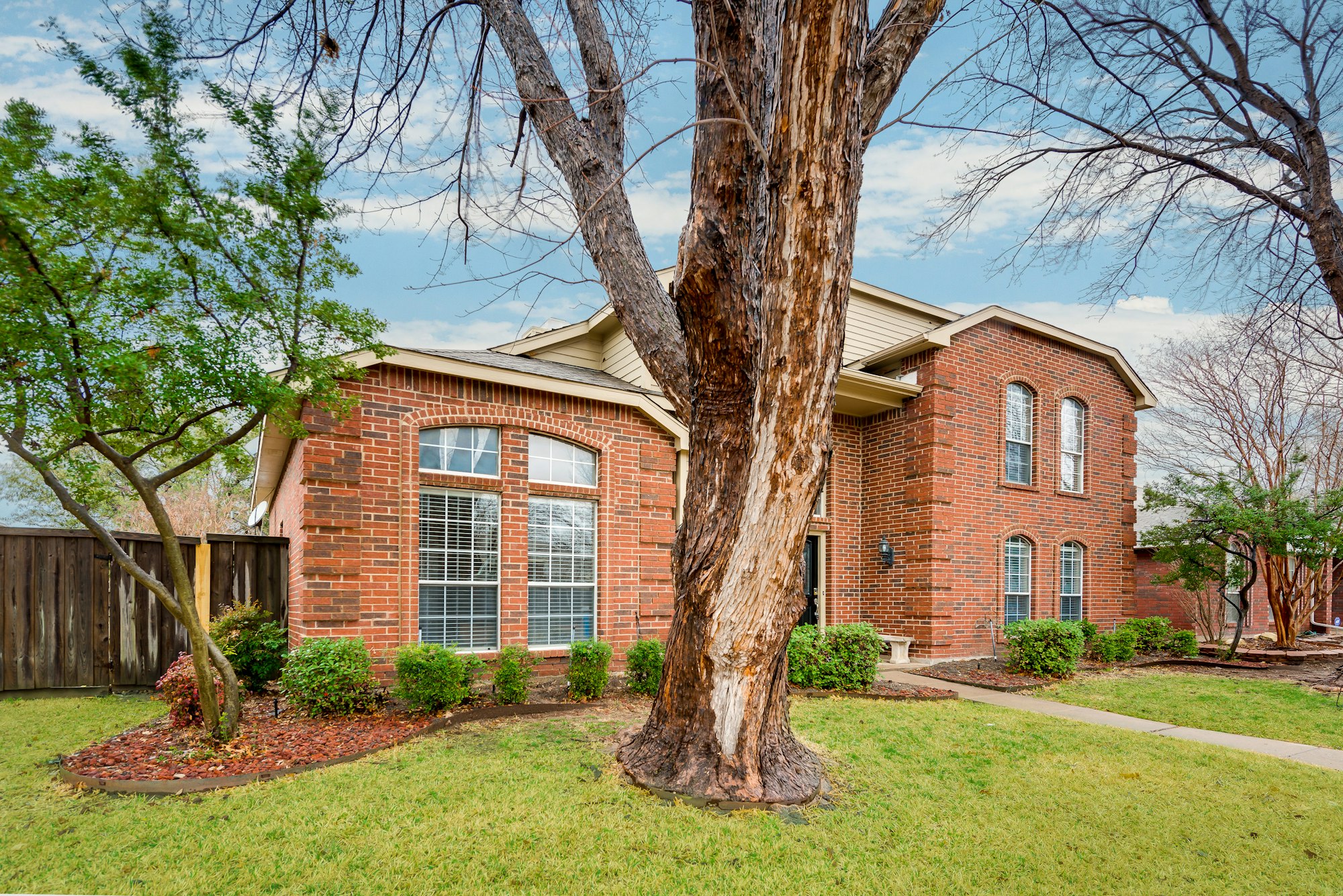 Photo 1 of 28 - 4114 Fryer St, The Colony, TX 75056