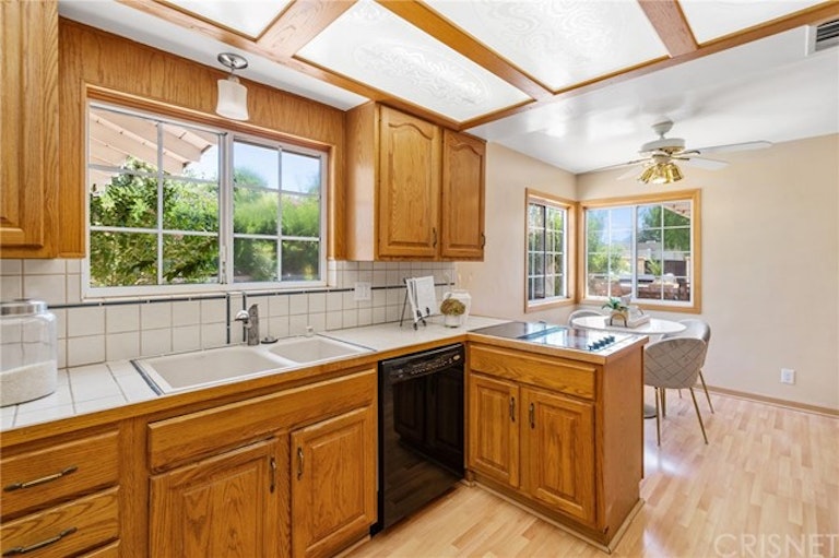 Photo 16 of 39 - 17801 Hiawatha St, Granada Hills, CA 91344