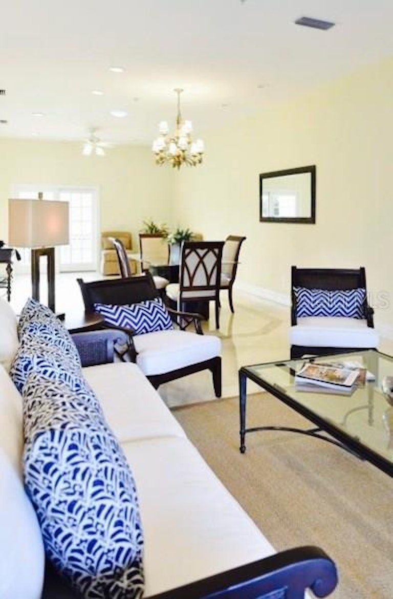 Photo 6 of 17 - 5921 Midnight Pass Rd #2, Sarasota, FL 34242