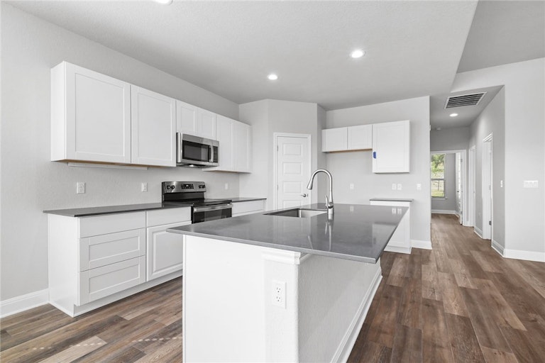 Photo 7 of 27 - 21802 McAllister Cir, Leander, TX 78645