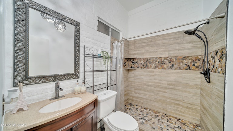 Photo 21 of 36 - 3918 S Cook St, Tucson, AZ 85746