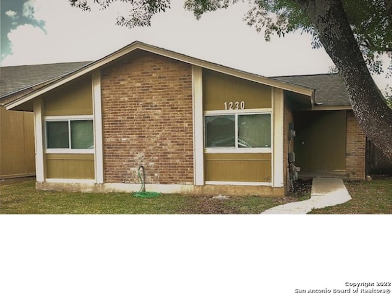 Photo 1 of 19 - 1230 Longmont St, San Antonio, TX 78245