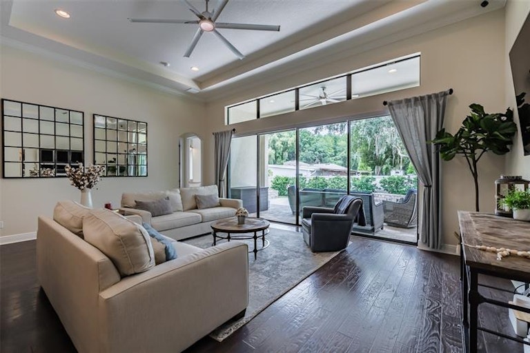 Photo 13 of 57 - 16532 Ballyshannon Dr, Tampa, FL 33624