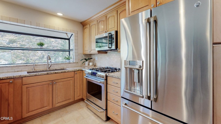 Photo 17 of 53 - 1743 Camino De Villas, Burbank, CA 91501