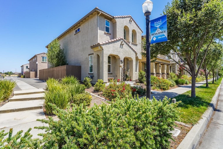 Photo 1 of 29 - 4478 Natomas Central Dr, Sacramento, CA 95834