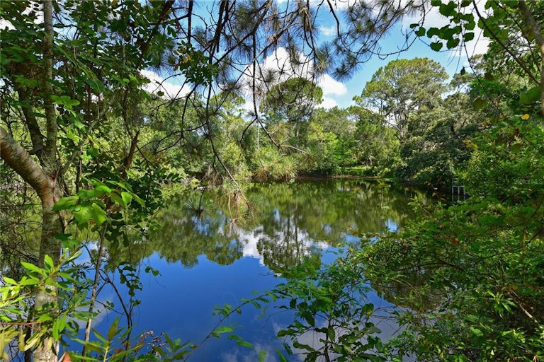 Photo 9 of 44 - 2810 42nd St E, Bradenton, FL 34208