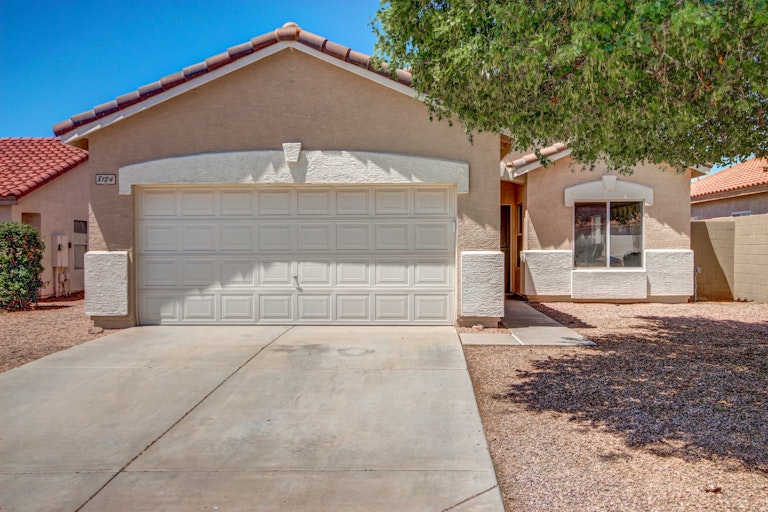 Photo 1 of 23 - 8124 E Osage Ave, Mesa, AZ 85212