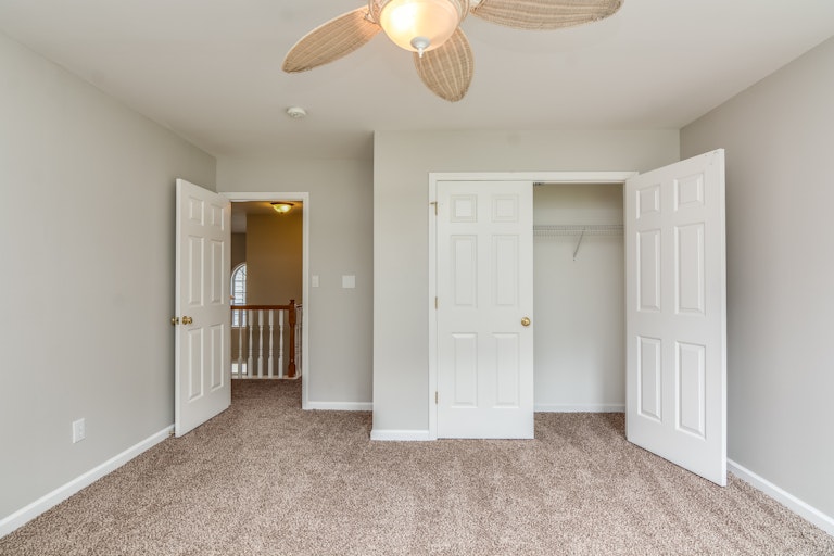 Photo 16 of 21 - 1006 Cantrell Ln, Apex, NC 27502