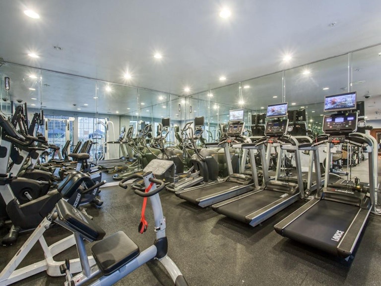 Photo 21 of 33 - 3225 Turtle Creek Blvd #1429, Dallas, TX 75219