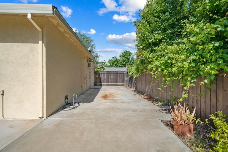 Photo 37 of 42 - 5742 Fairvale Way, Orangevale, CA 95662