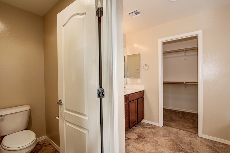 Photo 11 of 24 - 1087 W Jamaica Hope Way, San Tan Valley, AZ 85143