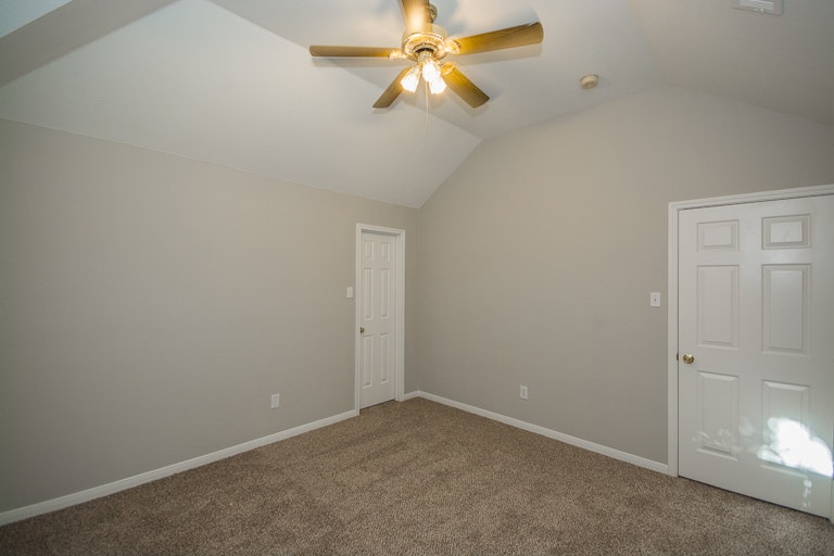 Photo 32 of 44 - 2712 Summerwood Ct, McKinney, TX 75072